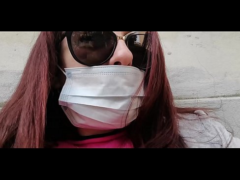 ❤️ Nicoletta se pomstí svému sousedovi a vyčůrá se mu do garáže (Speciál Covid19 Italská karanténa) ❤️  Sex u cs.light2cloud.top